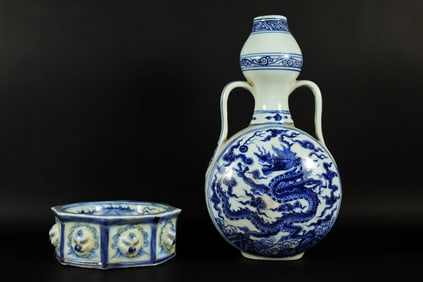 Lots Chinese b/w porcelains