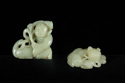 2 Chinese fine carved jade