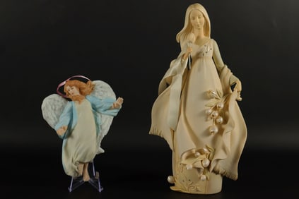 Lots carved figures