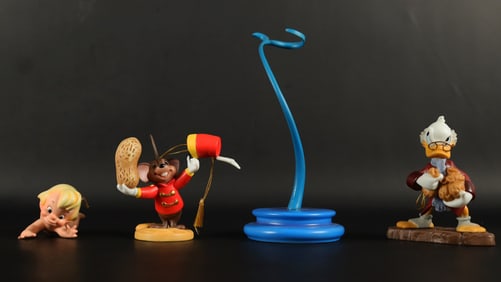 Lots WDCC Disney figurines