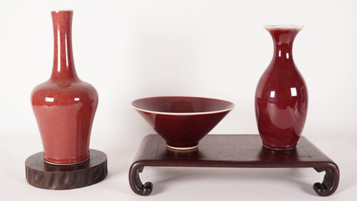 Lots Chinese red vase