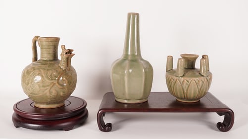 Lots Chinese ceramic vase