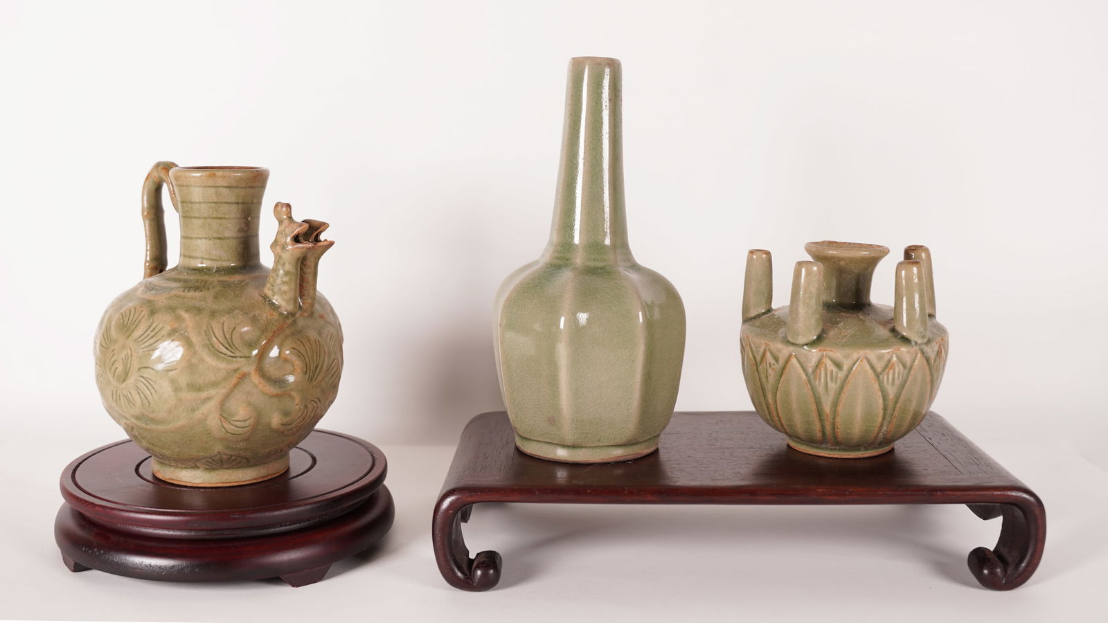 Lots Chinese ceramic vase (1 of 7)