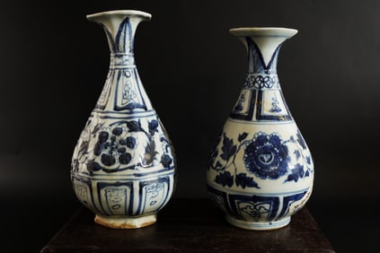 2 Chinese fine b/w vase