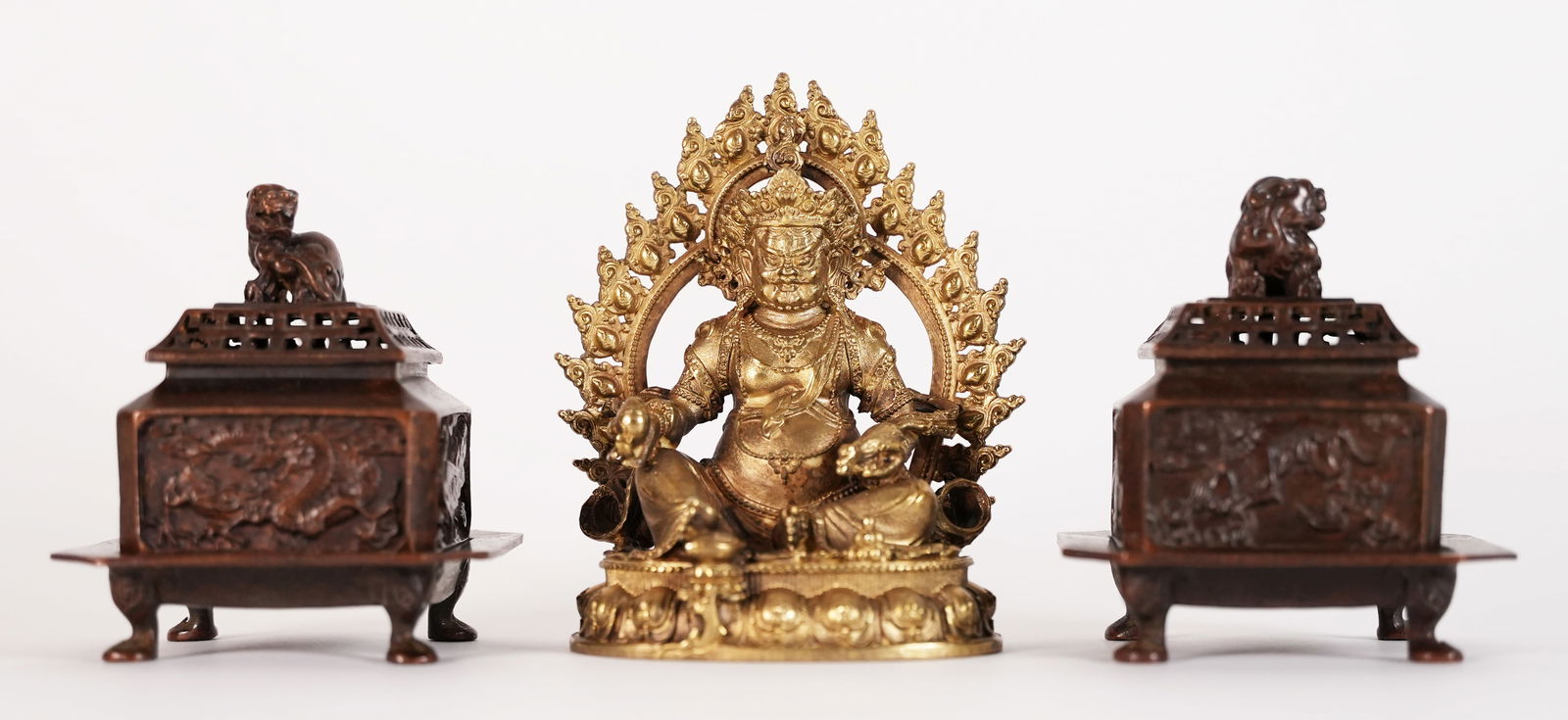 Lots Chinese brass items (1 of 7)