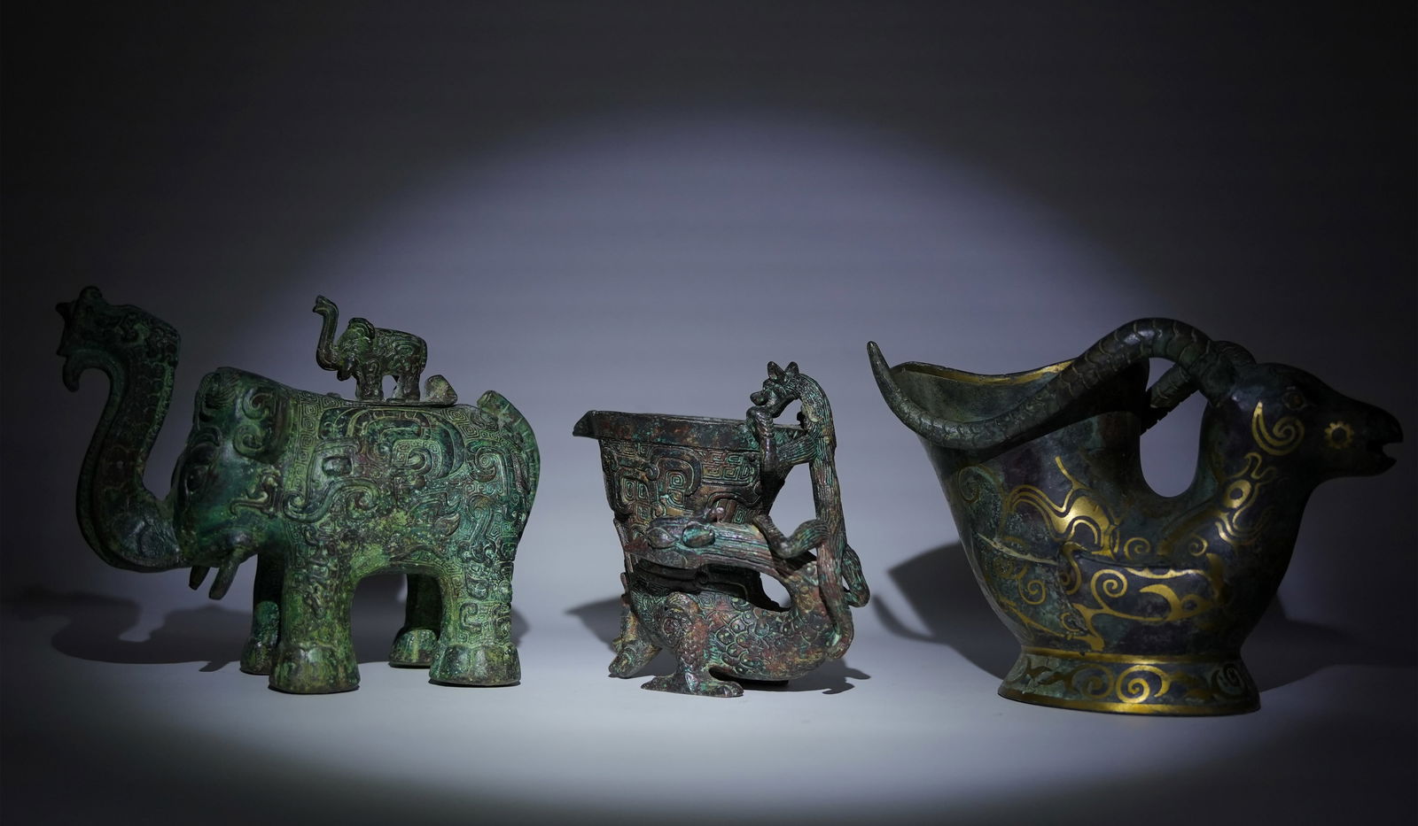 Lots Chinese bronze vessels: Lots Chinese bronze and some are gilted vessels. Largest H: 5" x W: 8."