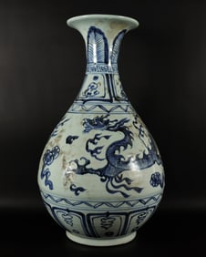 Chinese large fine dragon vase