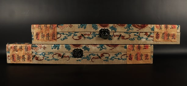 Lots Chinese scrolls in box