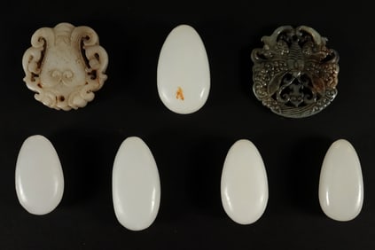 Lots Chinese carvings
