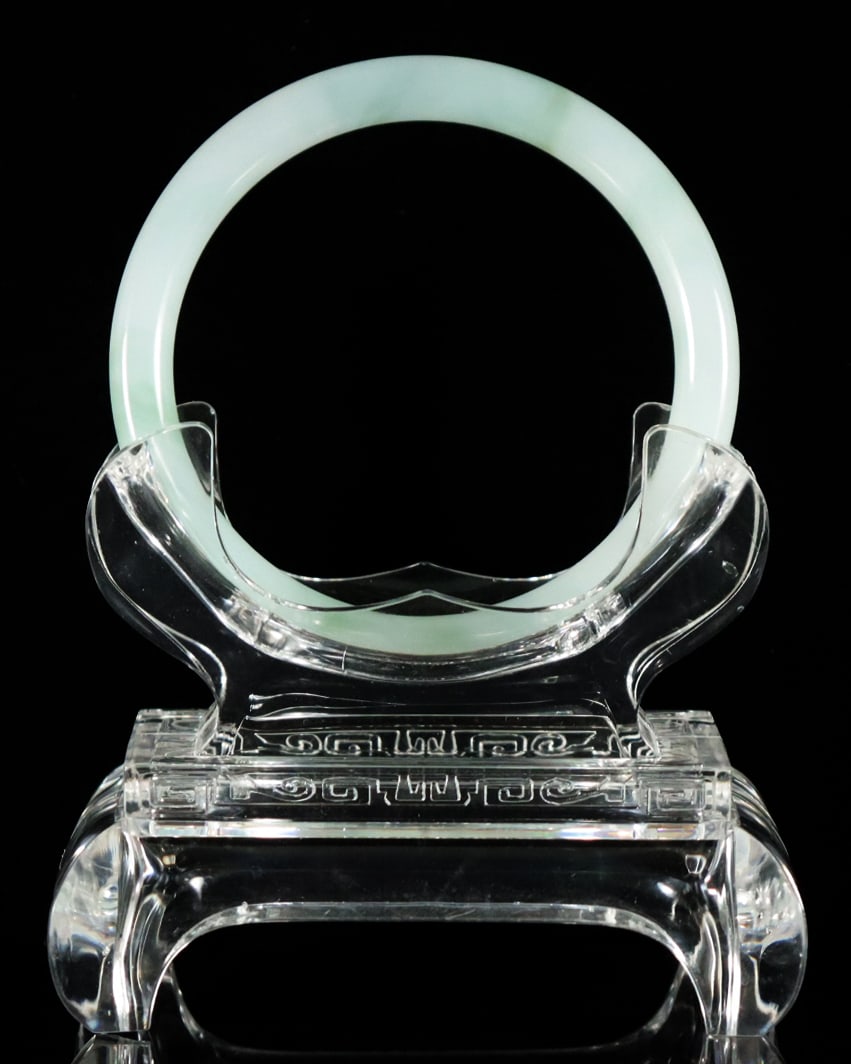 Chinese fine round bangle (1 of 7)