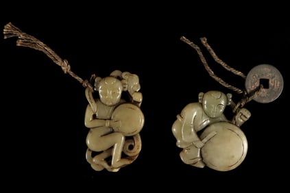 Lots Chinese jade carvings