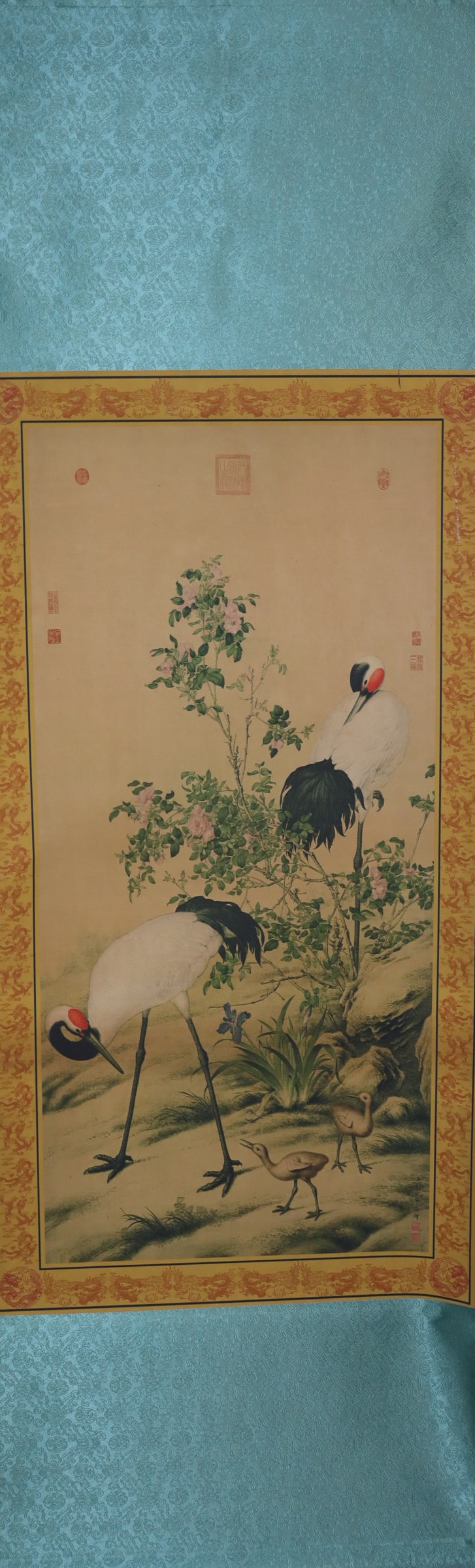 Chinese fine long scroll in box (1 of 7)