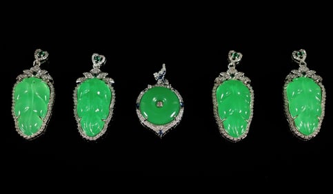 Lots Chinese fine pendants