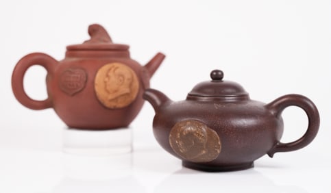 2 Chinese fine clay teapots