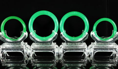 Lots Chinese apple green bangles