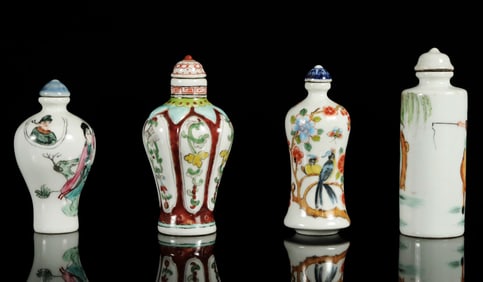 Lots Chinese snuff bottles