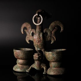 Chinese important bronze vessel