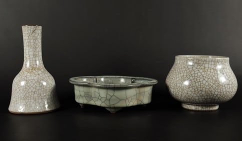 Lots Chinese crackled porcelains