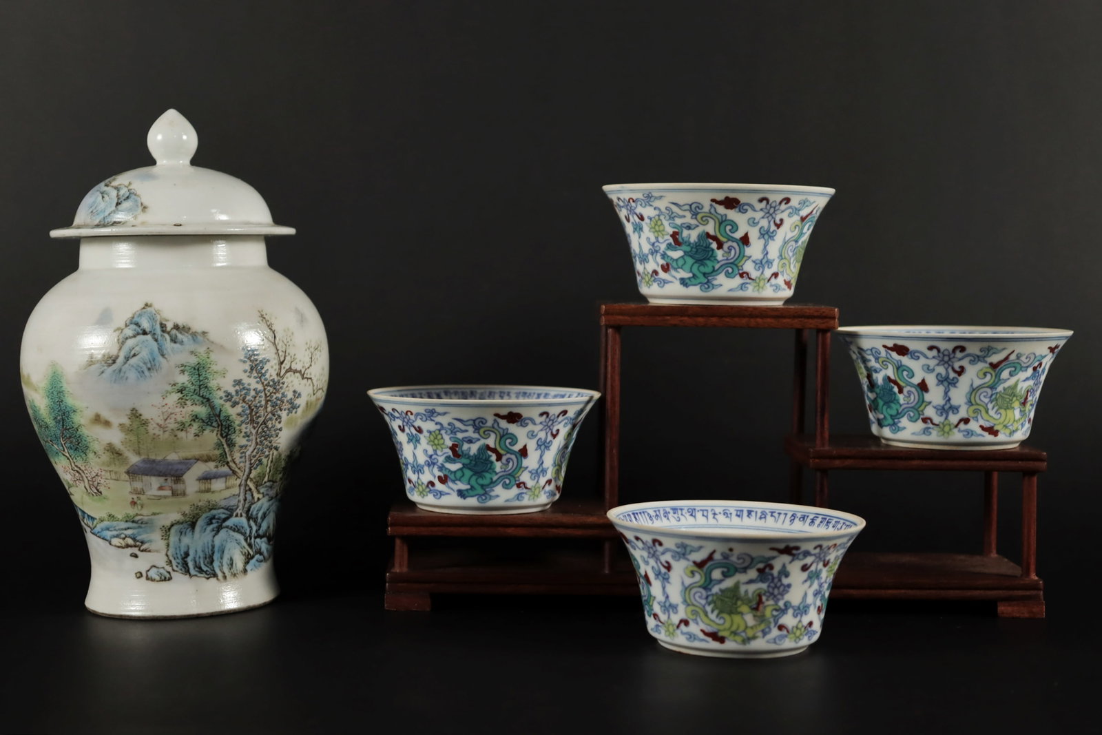 Lots Chinese porcelains: Lots Chinese porcelains, largest H: 7" x W: 4.5."