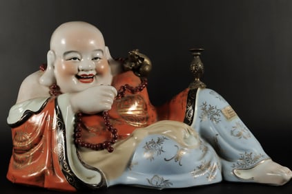 Chinese porcelain buddha figure