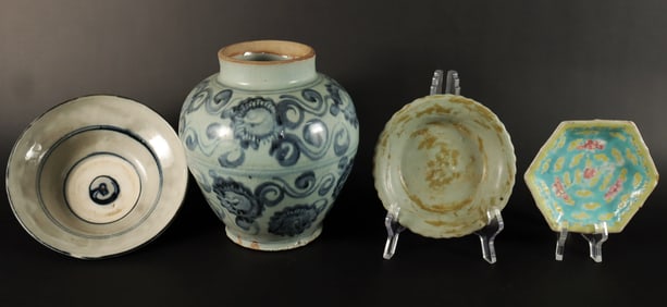 Lots Chinese Qing dynasty porcelains