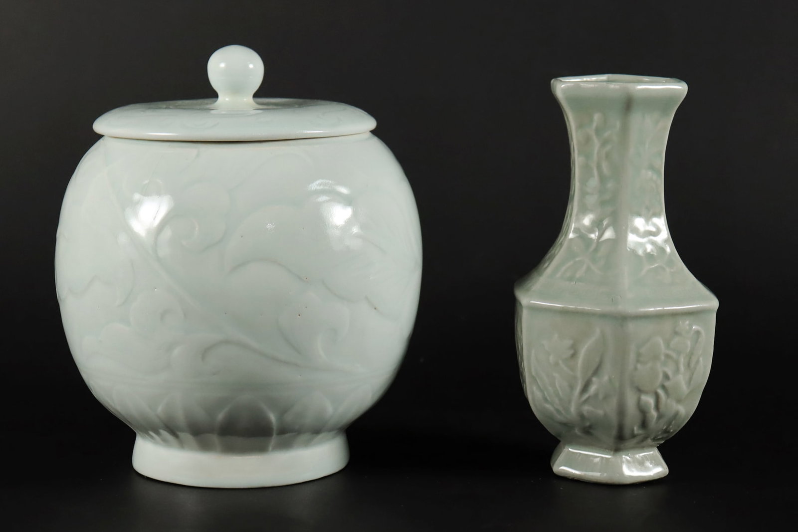 2 Chinese porcelains: 2 Chinese porcelains, largest H: 6.5" x W: 5.3."