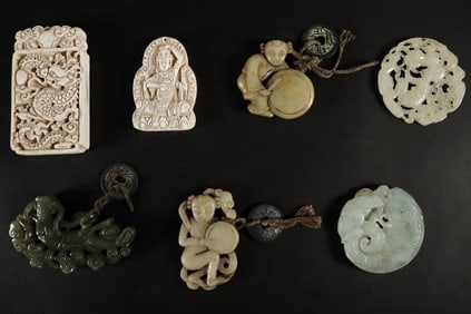 Lots Chinese carvings