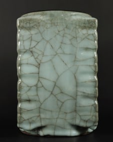 Chinese square crackled vase