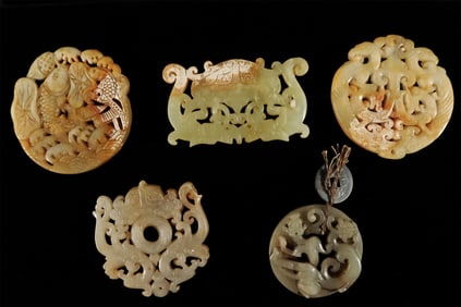 Lots Chinese carved jade