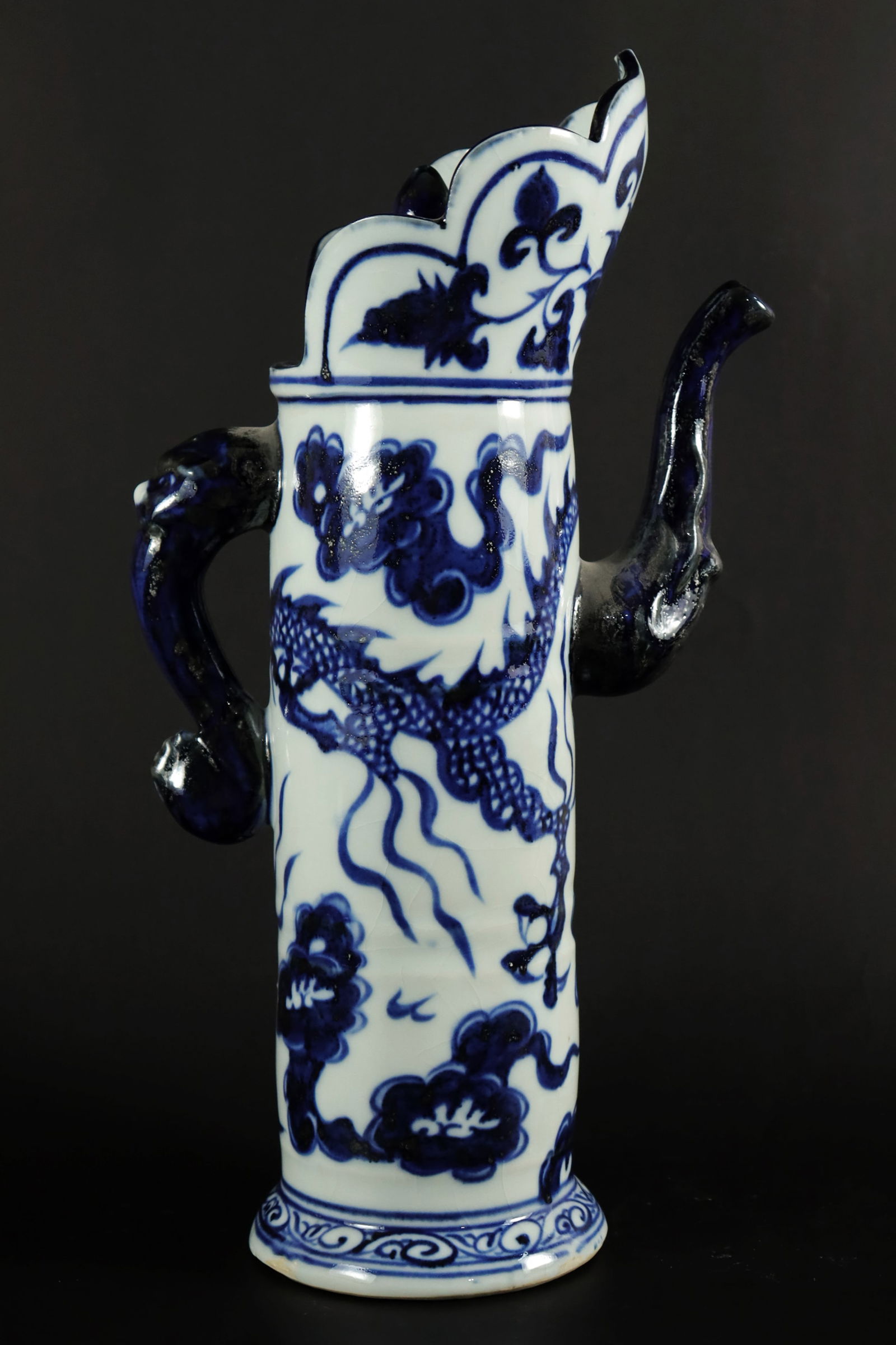 Chinese fine lidded pot (1 of 7)