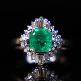 GIA Emerald platinum ring Colombia ring size 8