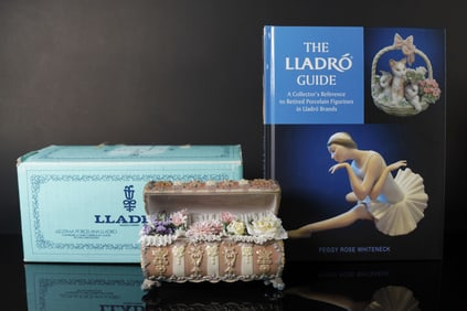 A rare Lladro flower box