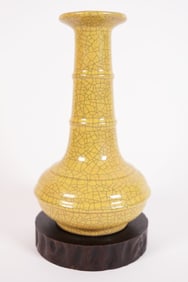 Chinese yellow crackled vase