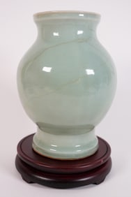 Chinese celadon crackled vase