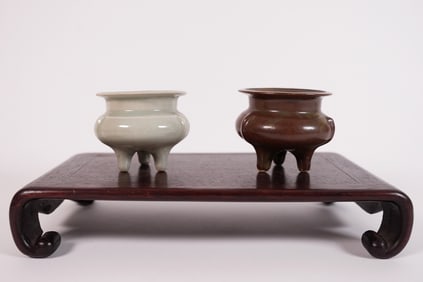2 Chinese fine censer