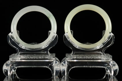 2 Chinese fine bangles