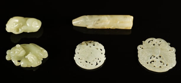 Lots Chinese carved jade