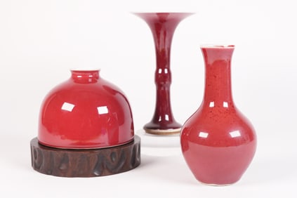 Lots Chinese red vase