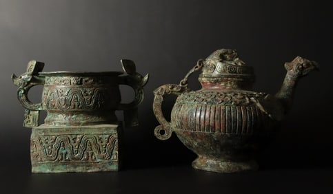 2 Chinese bronze vessel