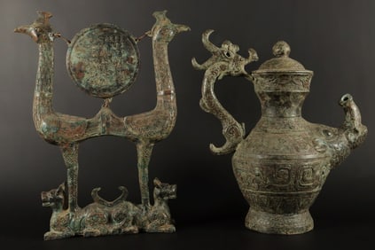 Lots Chinese bronze vessel