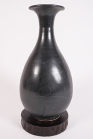 Chinese large black vase