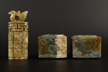 Lots Chinese carvings