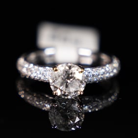 14 kt WG diamond ring