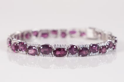 GIA Kashimir platinum sapphire bracelet