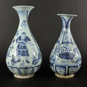 2 Chinese b/w vase