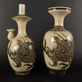2 Chinese fine vase