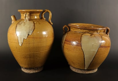2 Chinese pottery jar