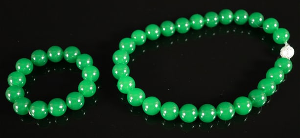 Lots Chinese apple green items