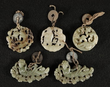 Lots Chinese jade carvings