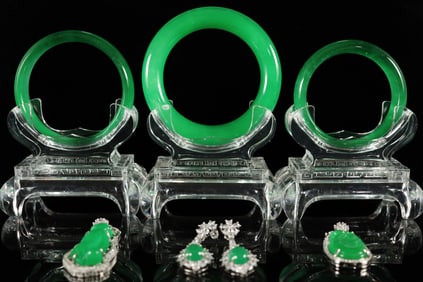 Lots Chinese apple green items